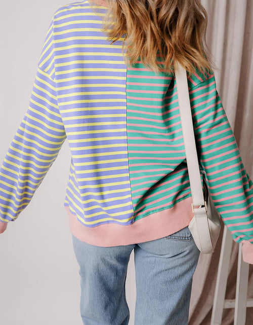 Load image into Gallery viewer, Contrast Stripes Round Neck Long Sleeve Sweatshirt
