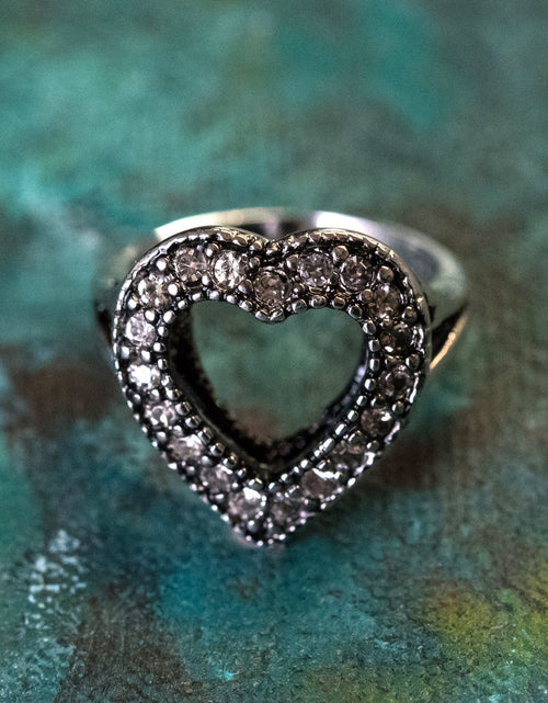Load image into Gallery viewer, Vintage Clear Austrian Crystal Heart Ring Antiqued 18k White Gold Electroplated Made in USA by PVD Vintage Jewelry
