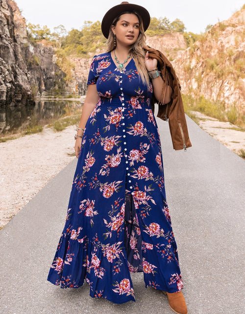 Load image into Gallery viewer, Plus Size V-Neck Maxi Dress

