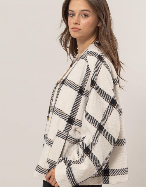 Load image into Gallery viewer, HYFVE Plaid Long Sleeve Jacket with Side Slit Pockets
