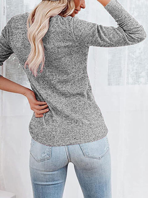 Load image into Gallery viewer, Round Neck Buttoned Long Sleeve T-Shirt

