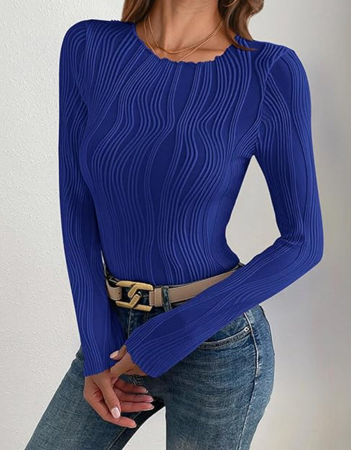 Load image into Gallery viewer, Textured Round Neck Long Sleeve Top
