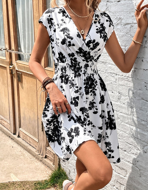 Load image into Gallery viewer, Printed Surplice Cap Sleeve Dress
