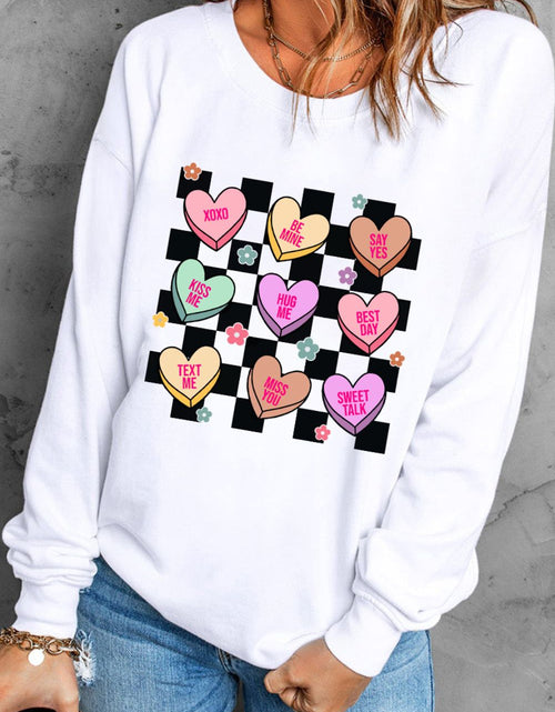 Load image into Gallery viewer, Valentine's Day Checkered Heart Long Sleeve Sweatshirt
