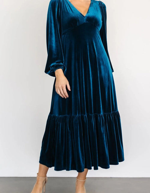 Load image into Gallery viewer, V-Neck Long Sleeve Midi Velvet Dress
