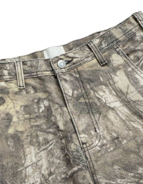 Load image into Gallery viewer, Men's Twig Camouflage Distressed Jeans
