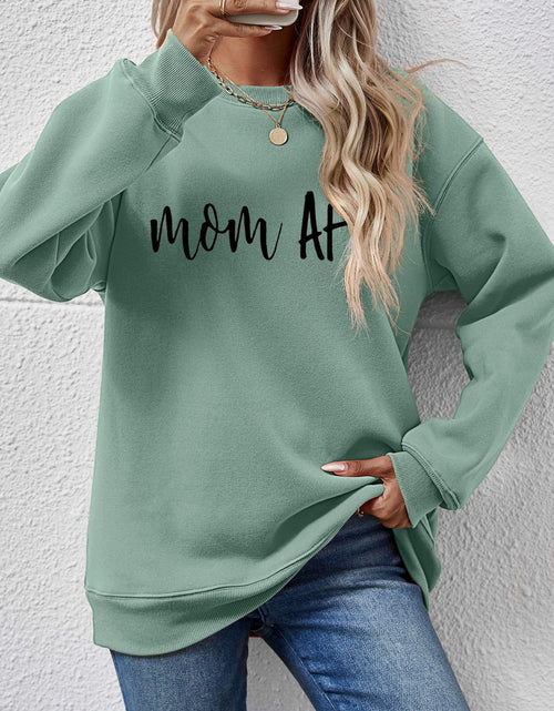 Load image into Gallery viewer, Letter Graphic Dropped Shoulder Sweatshirt
