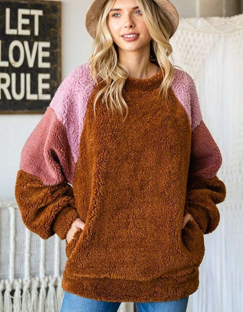 Load image into Gallery viewer, Culture Code Color Block Faux Fur Raglan Sleeve Sweatshirt

