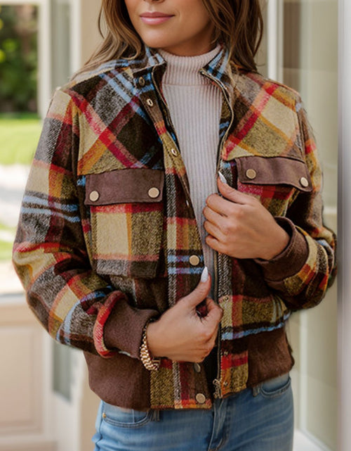 Load image into Gallery viewer, Pocketed Plaid Long Sleeve Jacket
