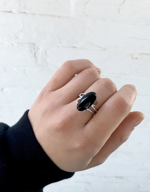 Load image into Gallery viewer, Vintage Ring Genuine Onyx 18k White Gold Electroplated Cocktail Ring Made in USA by PVD Vintage Jewelry
