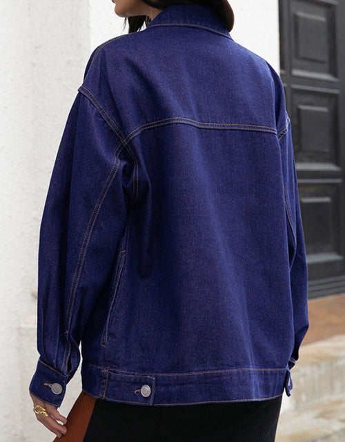 Load image into Gallery viewer, Buttoned Denim Jacket
