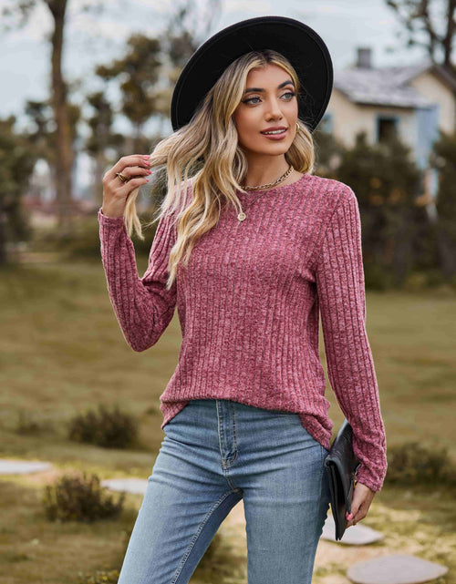 Load image into Gallery viewer, Ribbed Round Neck Long Sleeve Tee
