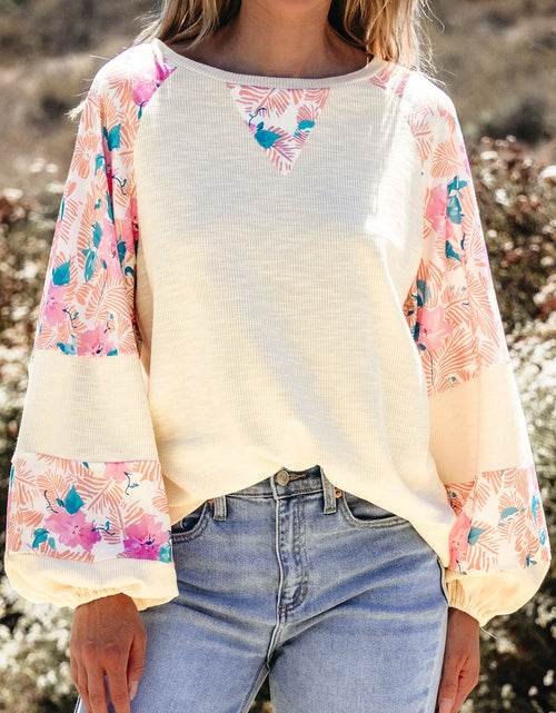 Load image into Gallery viewer, Printed Round Neck Balloon Sleeve Sweatshirt
