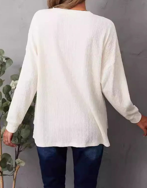 Load image into Gallery viewer, High-Low Quarter Snap Round Neck T-Shirt
