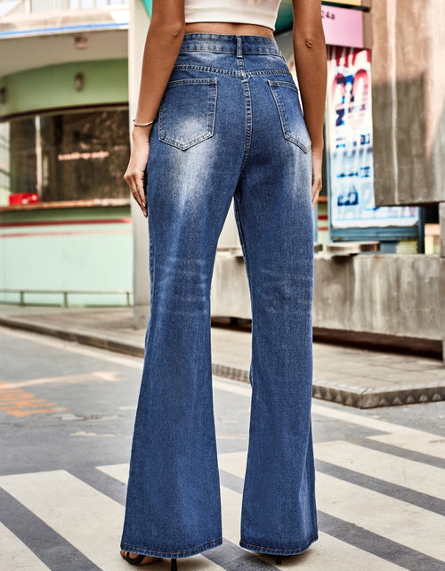 Load image into Gallery viewer, High Rise Bootcut Jeans with Pockets
