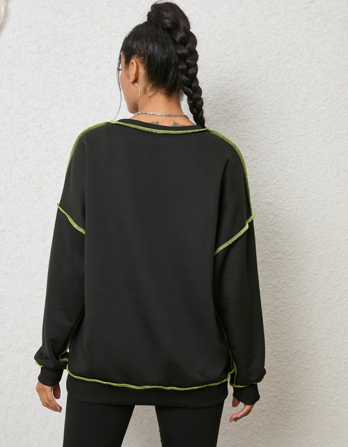 Load image into Gallery viewer, Graphic Round Neck Sweatshirt

