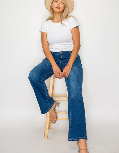 Load image into Gallery viewer, bytos Full Size Cat's Whiskers High Rise Straight Jeans
