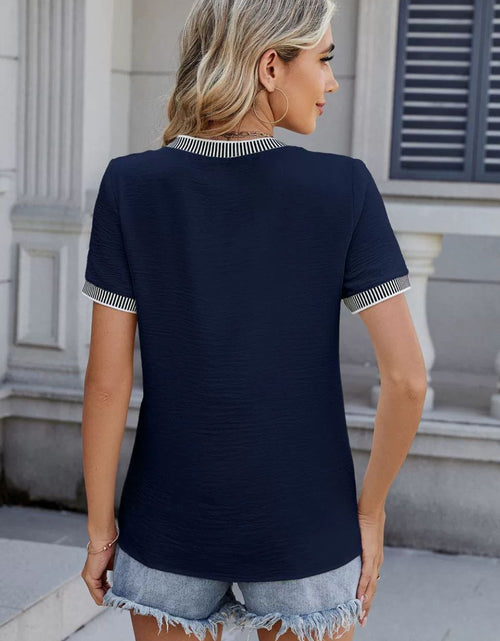 Load image into Gallery viewer, Contrast Trim Round Neck Short Sleeve T-Shirt
