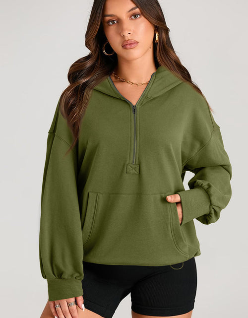 Load image into Gallery viewer, Pocketed Half Zip Long Sleeve Hoodie
