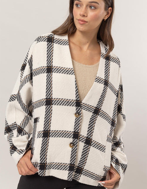 Load image into Gallery viewer, HYFVE Plaid Long Sleeve Jacket with Side Slit Pockets
