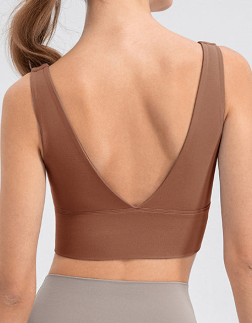 Load image into Gallery viewer, Scoop Neck Wide Strap Active Tank
