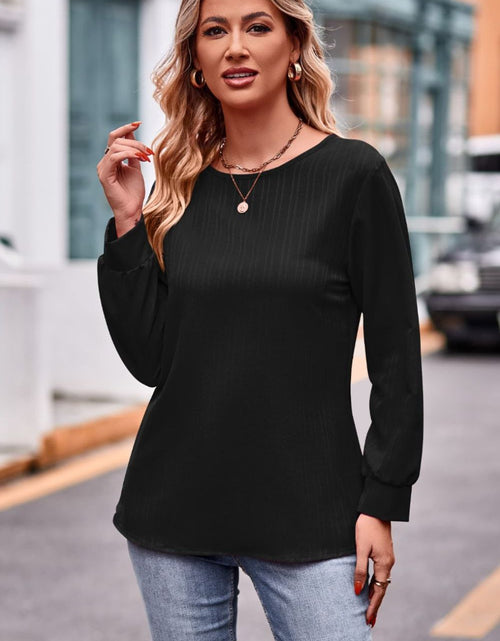 Load image into Gallery viewer, Round Neck Long Sleeve Tee
