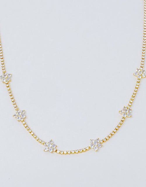 Load image into Gallery viewer, Stella Shiny Flower Necklace by Ellisonyoung.com
