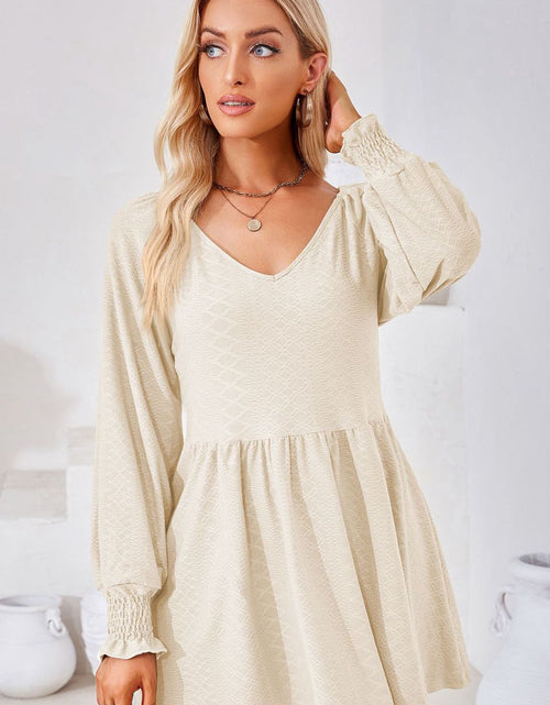 Load image into Gallery viewer, V-Neck Lantern Sleeve Blouse
