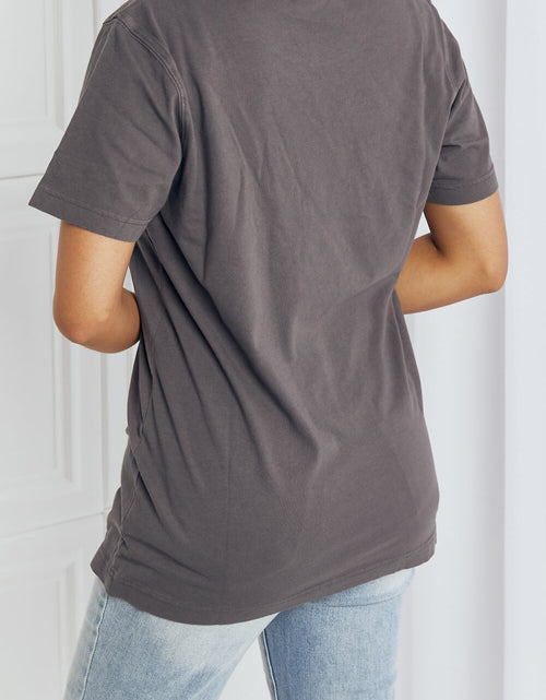 Load image into Gallery viewer, mineB Full Size Eagle Graphic Tee Shirt
