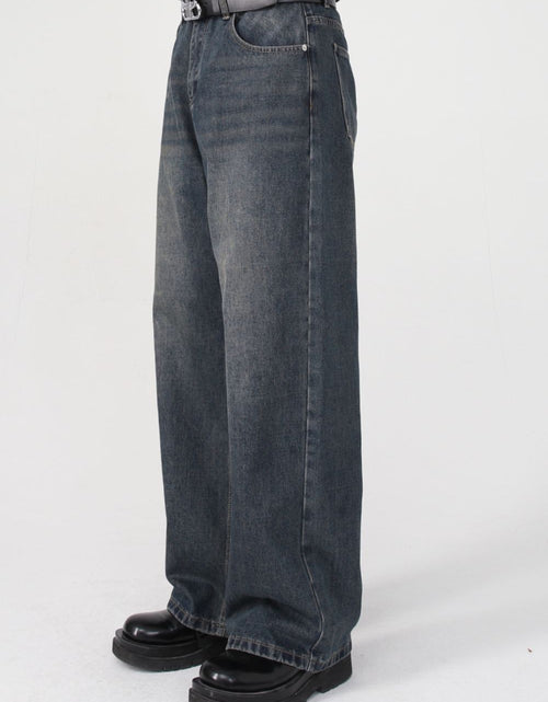 Load image into Gallery viewer, Wide Leg Jeans with Pockets
