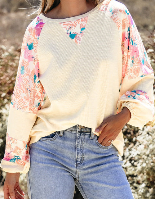 Load image into Gallery viewer, Printed Round Neck Balloon Sleeve Sweatshirt
