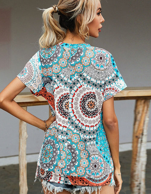 Load image into Gallery viewer, Shiny Printed Round Neck Short Sleeve Tee
