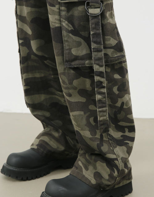 Load image into Gallery viewer, Men's Camouflage Cargo Jeans
