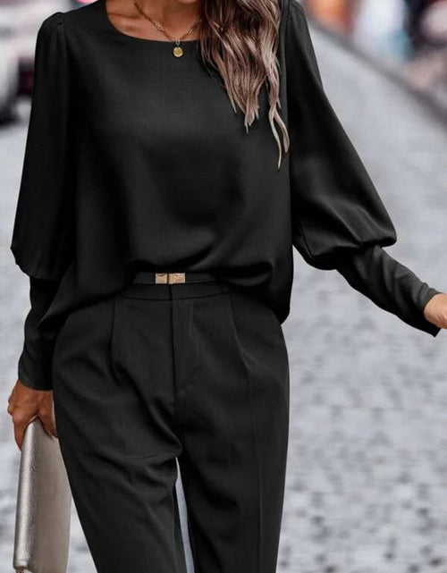 Load image into Gallery viewer, Round Neck Lantern Sleeve Blouse
