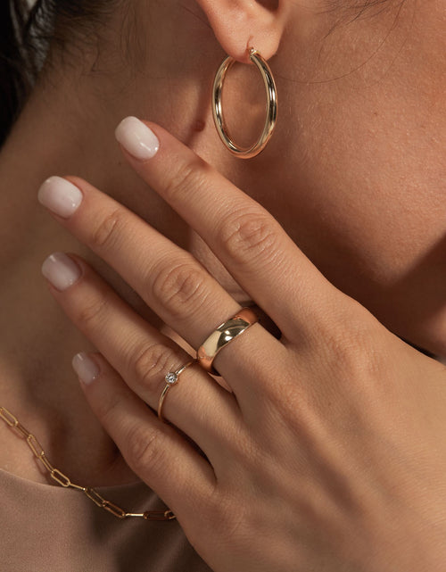 Load image into Gallery viewer, 14k Solid Gold Curved Ring by Italic
