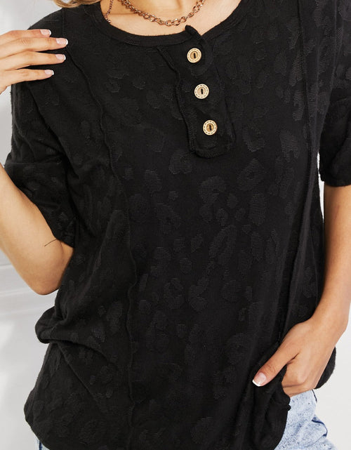 Load image into Gallery viewer, BOMBOM At The Fair Animal Textured Top in Black
