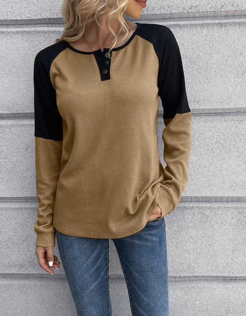Load image into Gallery viewer, Ivy Lane Contrast Buttoned Round Neck Raglan Sleeve Top

