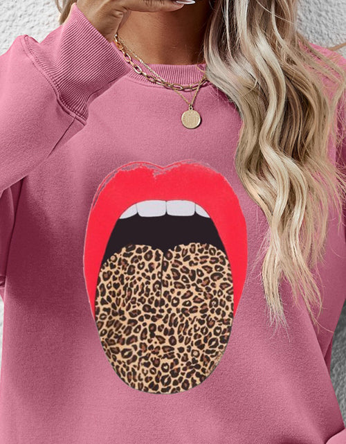 Load image into Gallery viewer, Leopard Lip Graphic Round Neck Sweatshirt
