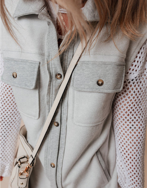 Load image into Gallery viewer, Pocketed Curved Hem Button Up Vest
