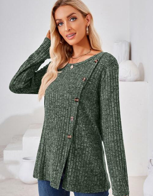 Load image into Gallery viewer, Ribbed Buttoned Round Neck Slit T-Shirt
