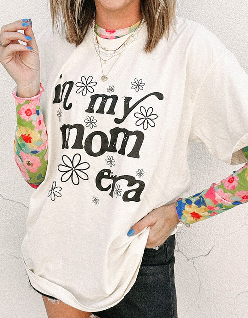 Load image into Gallery viewer, IN MY MOM ERA Round Neck Short Sleeve T-Shirt

