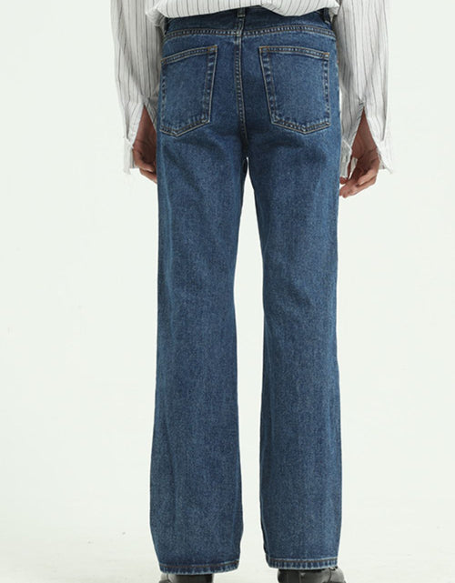 Load image into Gallery viewer, Straight Leg Jeans with Pockets
