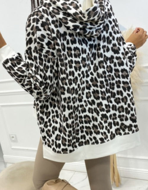 Load image into Gallery viewer, Leopard Dropped Shoulder Hoodie
