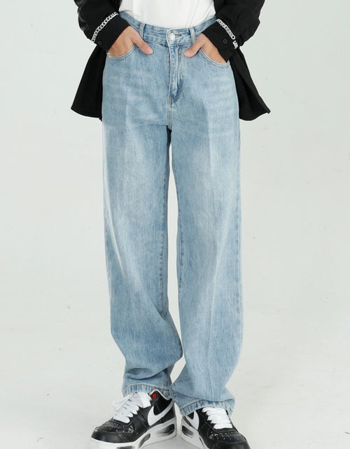 Load image into Gallery viewer, Mid Rise Wide Straight Jeans with Pockets

