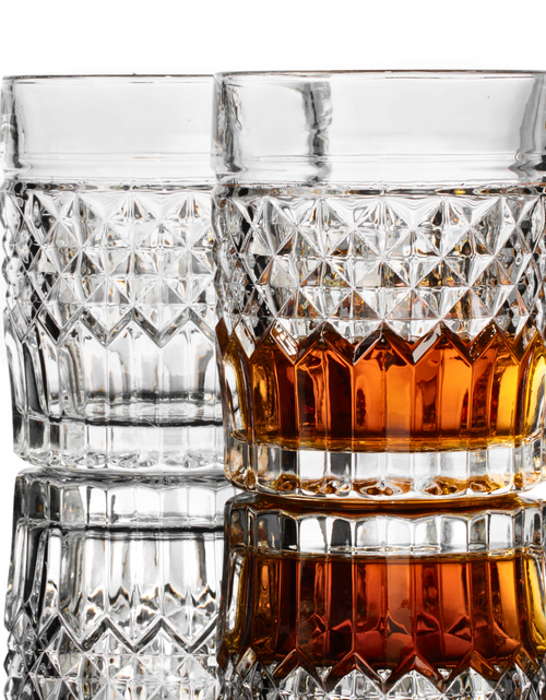 Load image into Gallery viewer, The Privilege Collection - Prestige Glasses by R.O.C.K.S. Whiskey Chilling Stones
