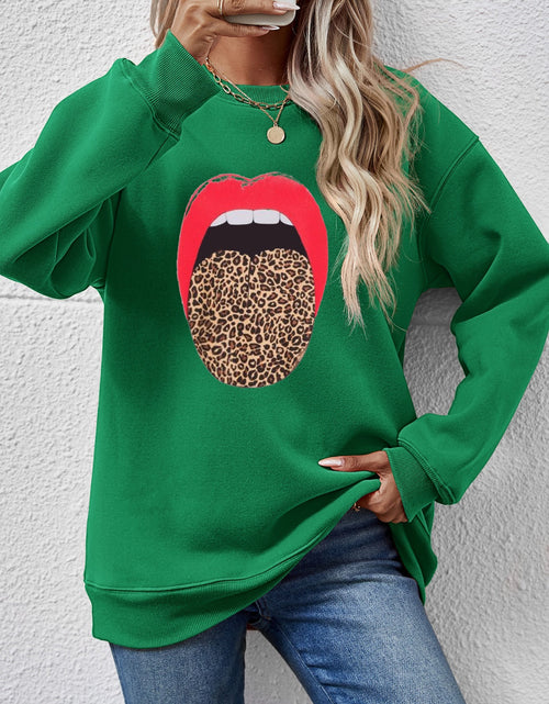 Load image into Gallery viewer, Leopard Lip Graphic Round Neck Sweatshirt
