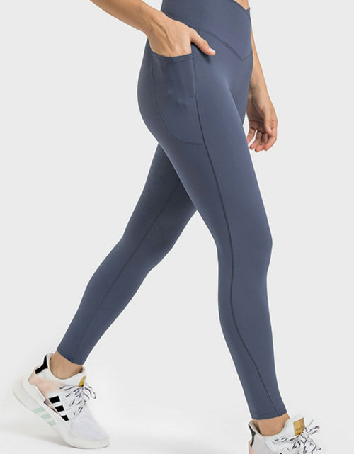 Load image into Gallery viewer, Millennia V-Waist Yoga Leggings with Pockets
