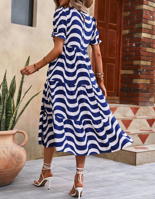 Load image into Gallery viewer, Wavy Striped Round Neck Short Sleeve Dress
