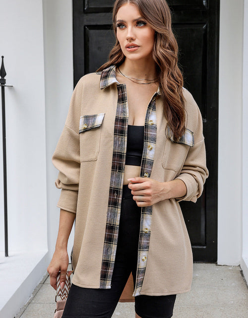 Load image into Gallery viewer, Plaid Button Down Collared Jacket
