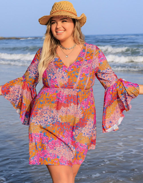 Load image into Gallery viewer, Plus Size Ruched Printed Long Sleeve Dress
